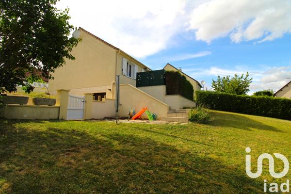 House for sale 4 rooms 72 m² Chartres