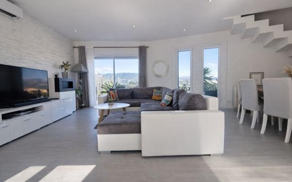 Maison à vendre    4 pièces •  La Seyne-sur-Mer