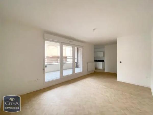 Appartement à louer 3 pièces 63.7m² Rouen (76100)