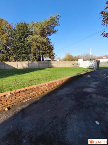 Maison 95 m² - vivable de plain-pied - sous-sol complet - jardin.