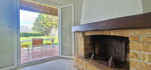 Castelnau-d'Estrétefonds (31620) Maison rénovée avec vue dégagée