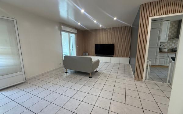 Maison à vendre    5 pièces • 134 m2 Saint-Thibault-des-Vignes