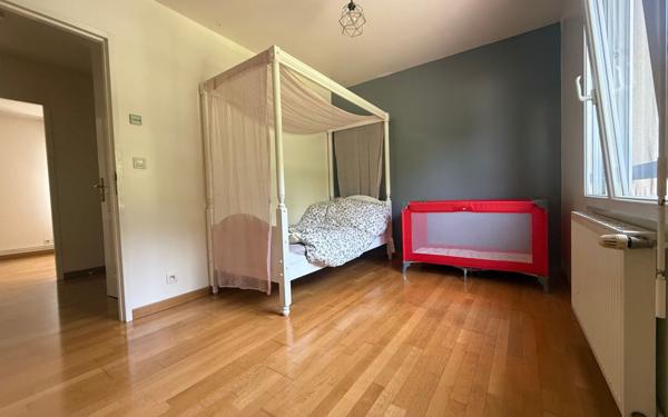 Maison à vendre    5 pièces • 134 m2 Saint-Thibault-des-Vignes