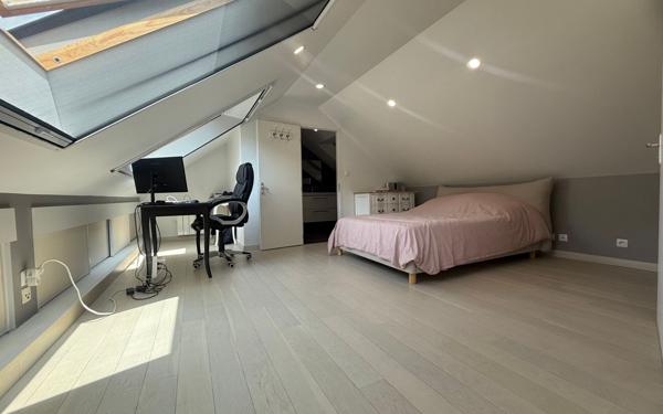 Maison à vendre    5 pièces • 134 m2 Saint-Thibault-des-Vignes