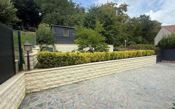 Maison à vendre    5 pièces • 134 m2 Saint-Thibault-des-Vignes