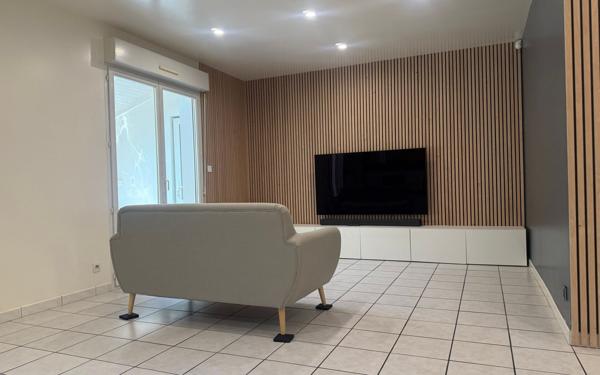 Maison à vendre    5 pièces • 134 m2 Saint-Thibault-des-Vignes