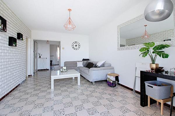 Appartement Vitrolles 3 pièces de 75 m² environ avec Cave