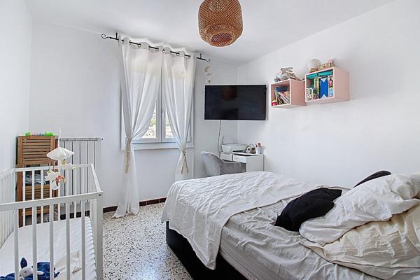 Appartement Vitrolles 3 pièces de 75 m² environ avec Cave