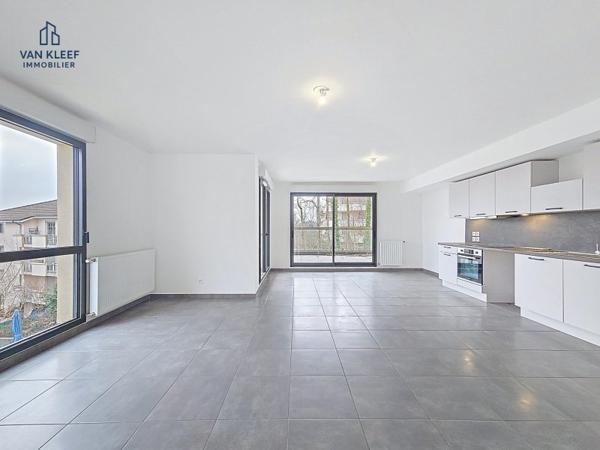 Vente / Appartement T5 à Divonne-les-Bains (01220)