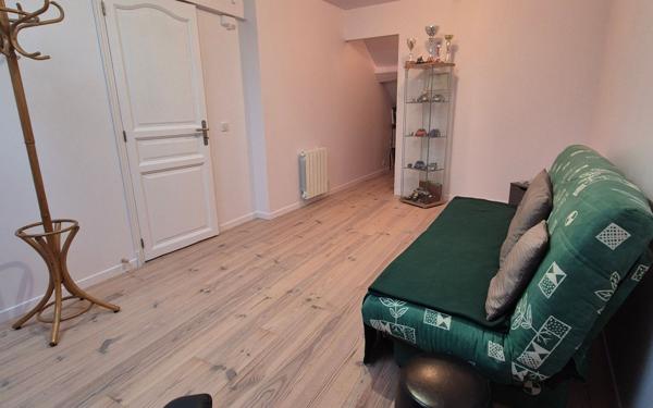 Maison à vendre    7 pièces •  Jouy-le-Châtel