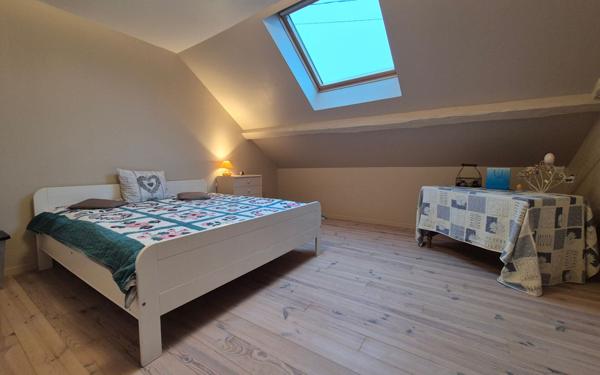 Maison à vendre    7 pièces •  Jouy-le-Châtel