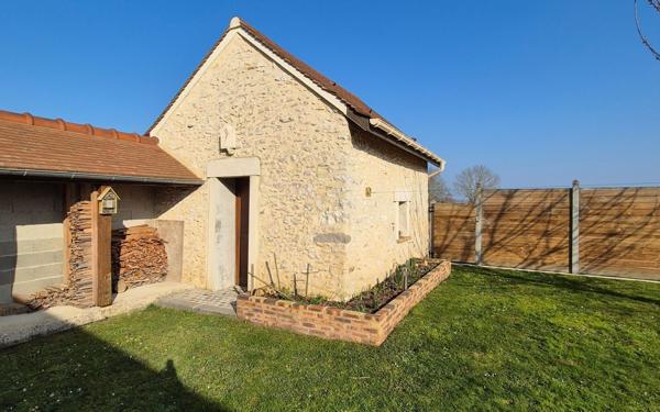 Maison à vendre    7 pièces •  Jouy-le-Châtel