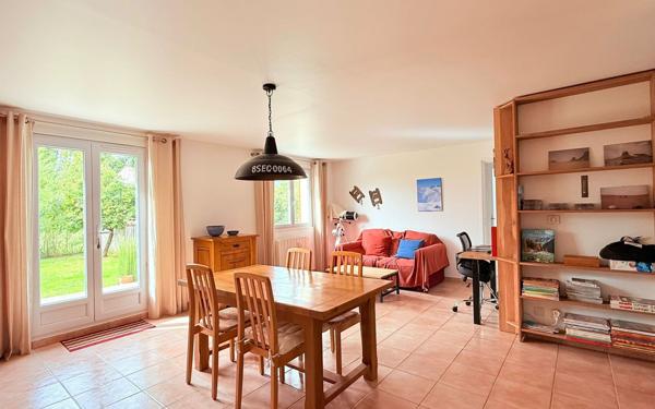 Maison à vendre    5 pièces • 80 m2 Jouy-le-Châtel