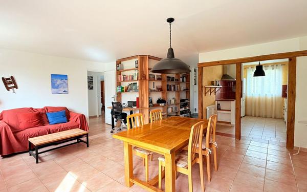 Maison à vendre    5 pièces • 80 m2 Jouy-le-Châtel