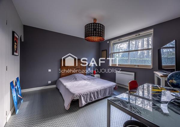 MAISON D'ARCHITECTE DE 172M² - 6 PIECES - TERRAIN PAYSAGE - PISCINE CHAUFFEE