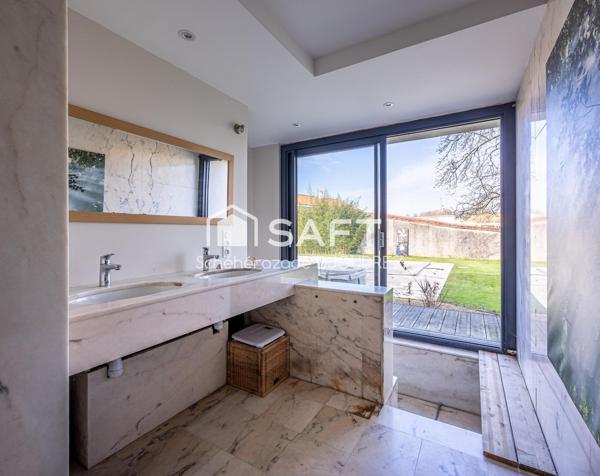 MAISON D'ARCHITECTE DE 172M² - 6 PIECES - TERRAIN PAYSAGE - PISCINE CHAUFFEE