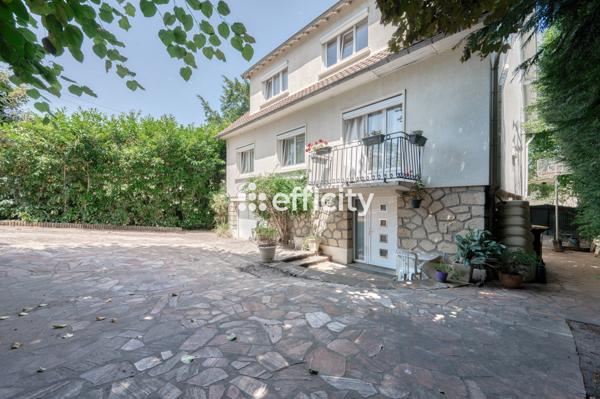 Maison 7 pièces - 165 m²