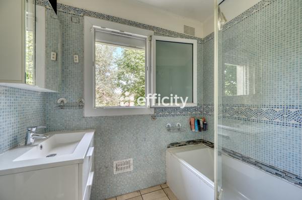 Maison 7 pièces - 165 m²