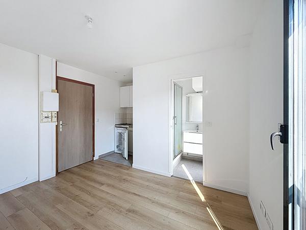 À vendre : Appartement 1 pièce rénové à Montreuil - quartier Bas Montreuil République
