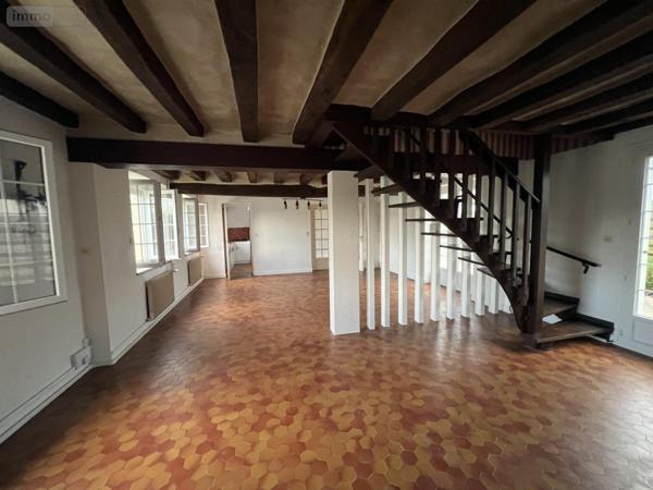 Maison à vendre à Seiches-sur-le-Loir dans le Maine-et-Loire (49140), ref : 49050-560