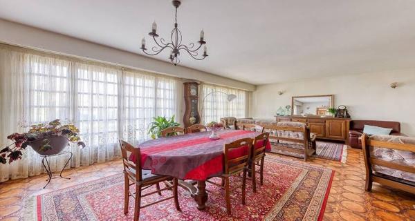 Maison La Queue En Brie 7 pièce(s) 140 m2