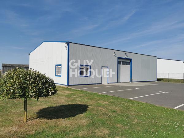 Local zone industrielle de VERNEUIL 220m² - Très bonne visibilité