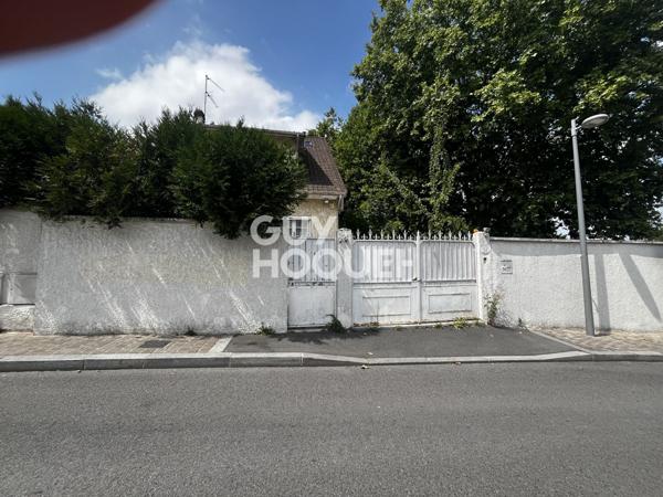 MAISON À VENDRE DE 7 PIÈCES DE 260,00 M²