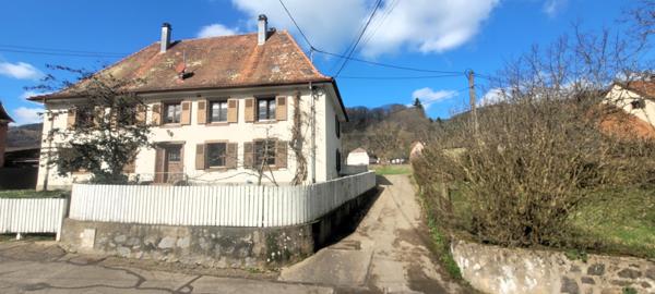 Breitenbach-Haut-Rhin (68380) Immeuble bien entretenu comprenant 4 logements T3 dont 1 libre