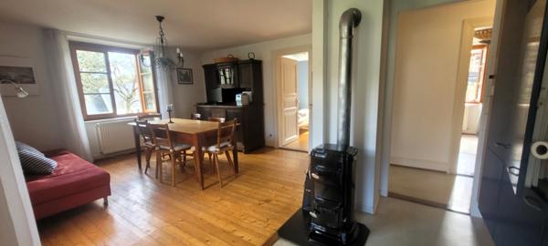 Breitenbach-Haut-Rhin (68380) Immeuble bien entretenu comprenant 4 logements T3 dont 1 libre