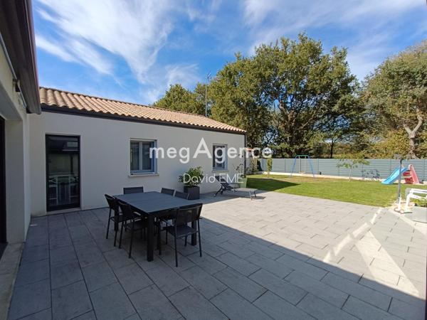 Maison à AIZENAY, 85190 - 7 pièces 145m²