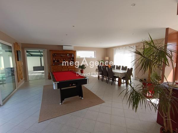 Maison à AIZENAY, 85190 - 7 pièces 145m²