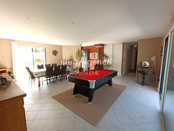 Maison à AIZENAY, 85190 - 7 pièces 145m²