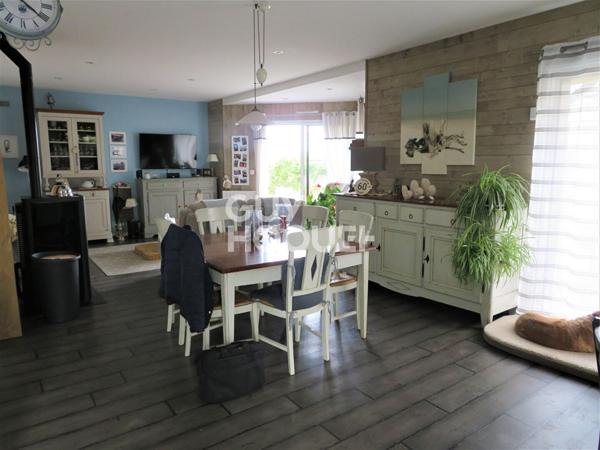 Maison Menil 4 pièce(s) 112 m2