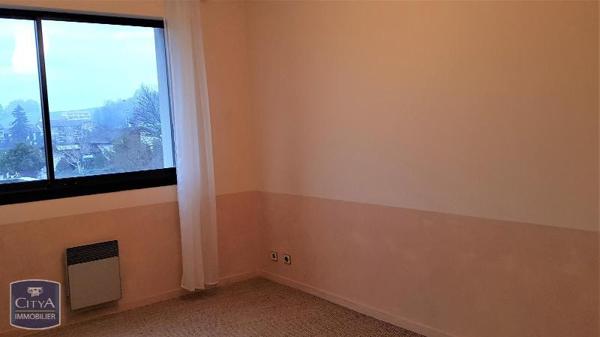 Local professionnel à louer 10.81m²