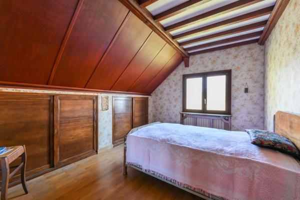 Maison à Charbonnières-les-Bains, 69260 - 7 pièces 170m²