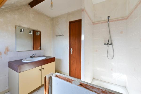 Maison à Charbonnières-les-Bains, 69260 - 7 pièces 170m²