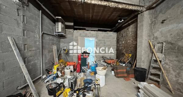 À vendre Immeuble 730 m² - Aubin 12110
