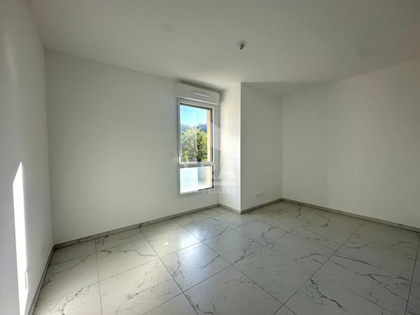 T4 avec terrasse et double garage, Aix-en-Provence