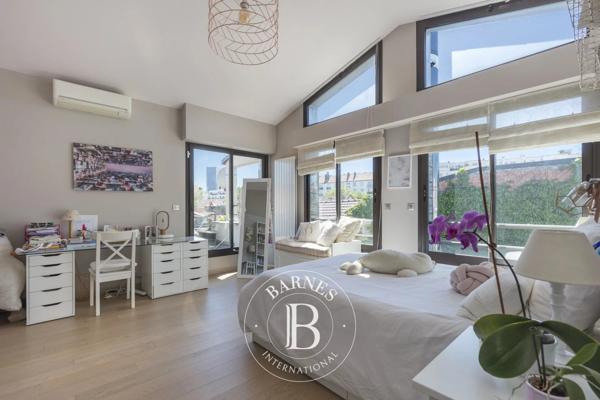 La Garenne-Colombes, Maison 5 Chambres -  280 m² à vendre