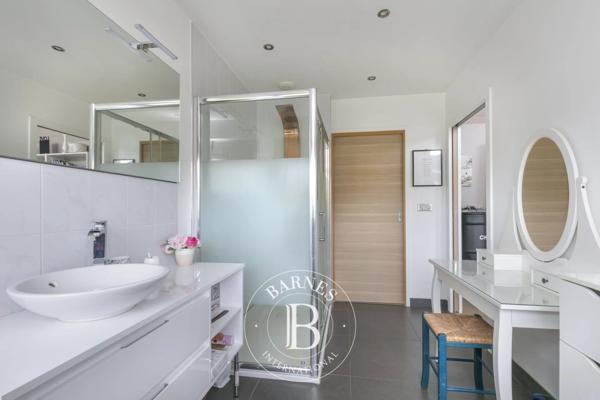 La Garenne-Colombes, Maison 5 Chambres -  280 m² à vendre