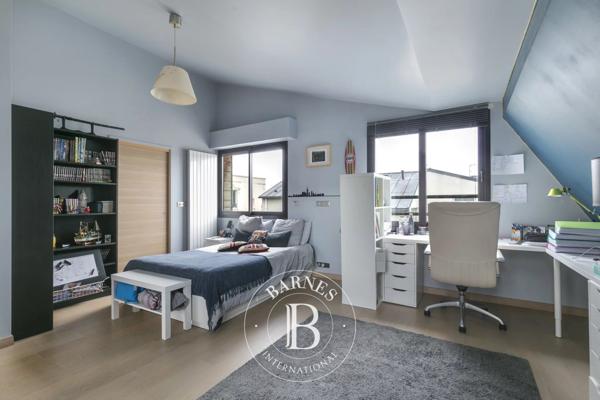 La Garenne-Colombes, Maison 5 Chambres -  280 m² à vendre