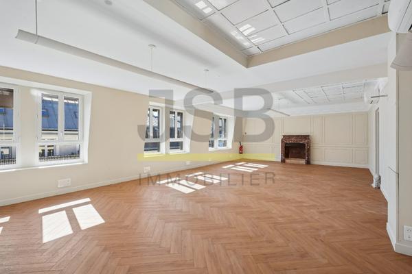 75008-Immeuble 800 m2 bureaux