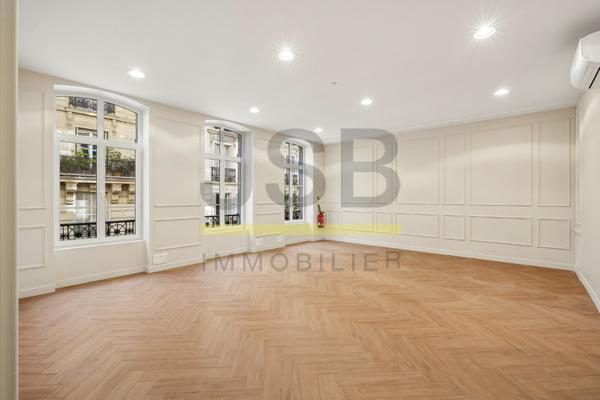 75008-Immeuble 800 m2 bureaux