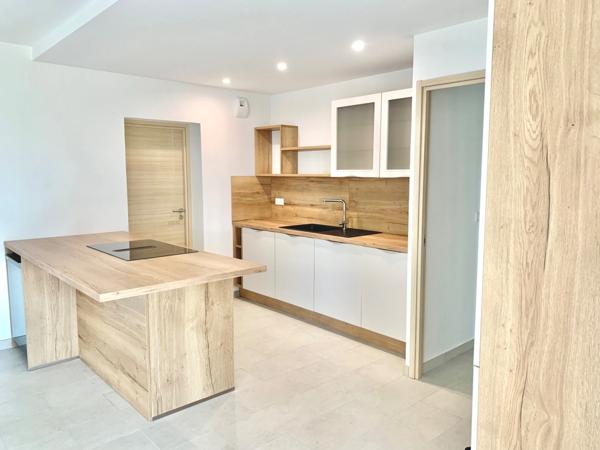 Appartement à vendre 4 pièces LES ISSAMBRES (83)