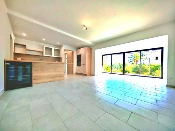 Appartement à vendre 4 pièces LES ISSAMBRES (83)
