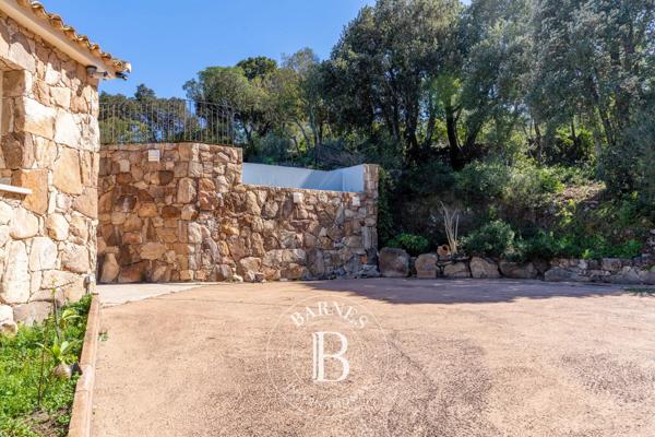 Porto-Vecchio, Villa 6 Chambres -  220 m² à vendre