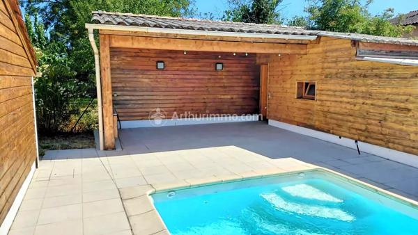 Vente                                                      Villa
                        
                     3 pièces                      91 m2                     à Castres