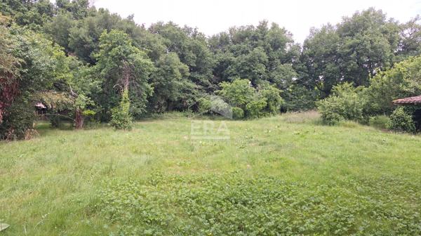 Maison individuelle avec grange à 10 minutes de Montpon Ménestérol.