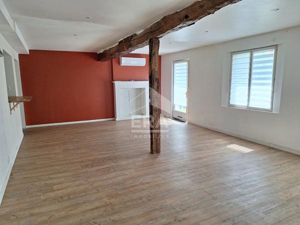 Maison individuelle avec grange à 10 minutes de Montpon Ménestérol.