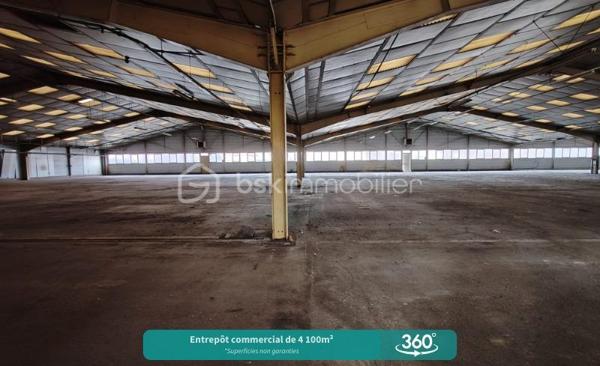 Local de stockage de 4 100 m²